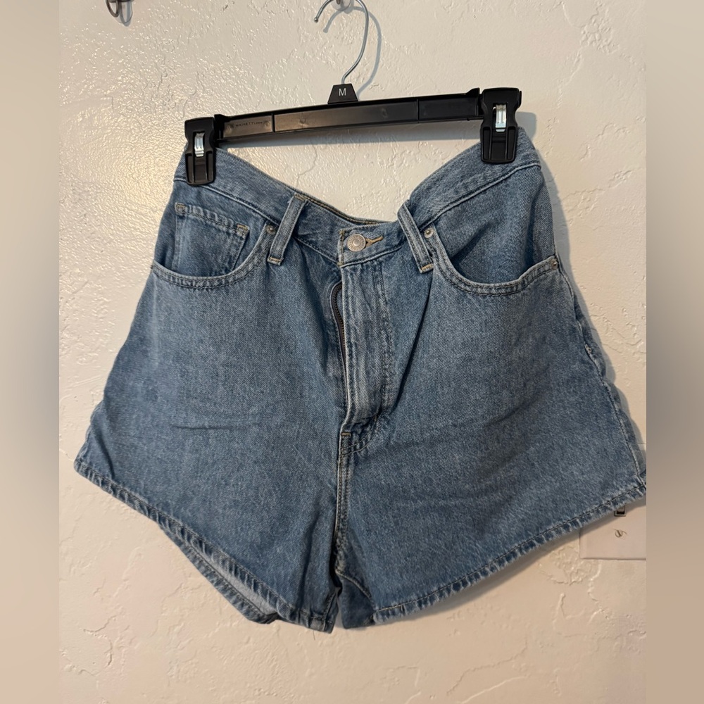 Levi’s high waisted mom shorts